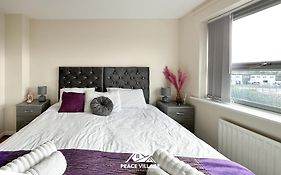 Ashton Co-Living - Private Room Self-Cater